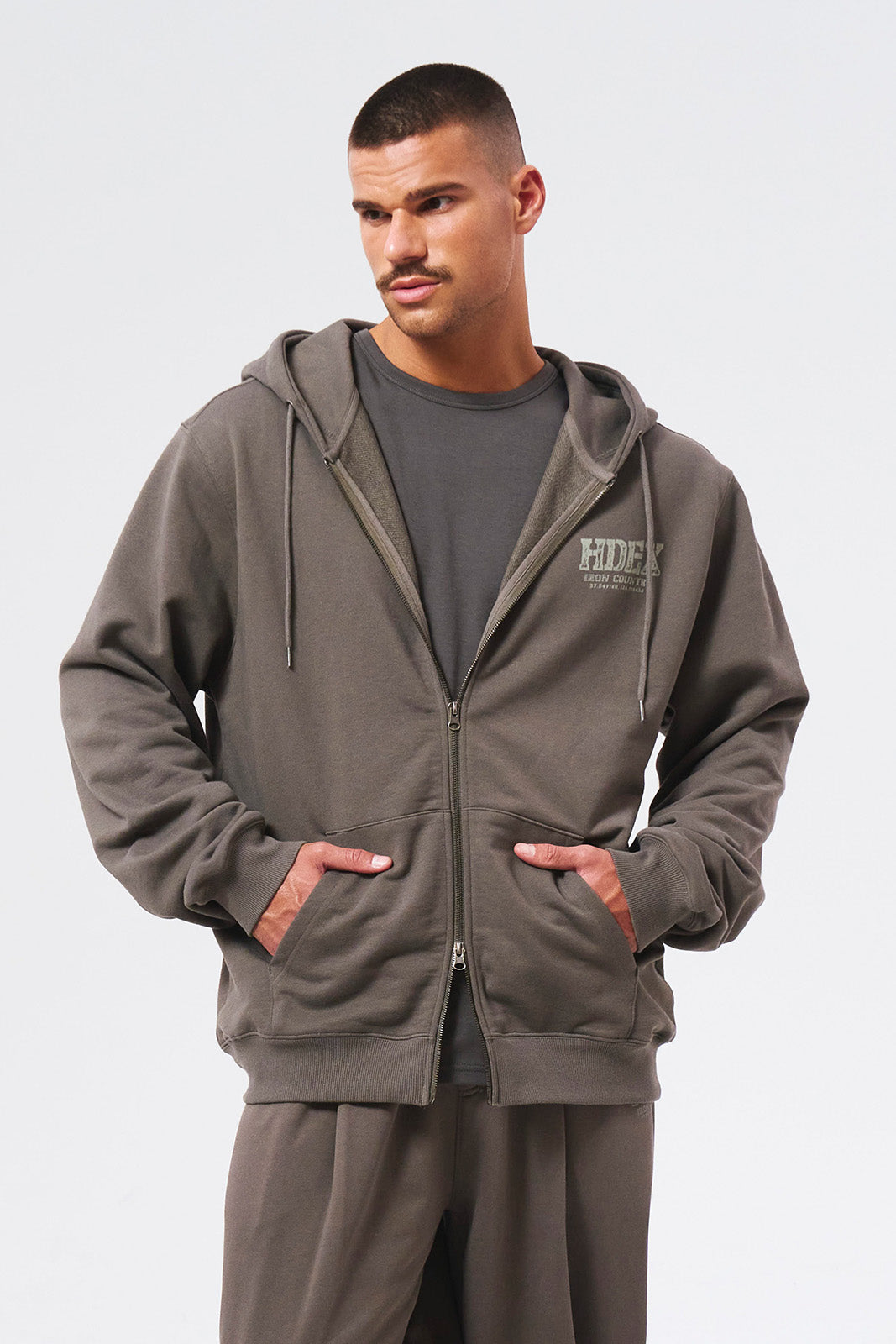 Core Back Logo Hoodie Zip-up