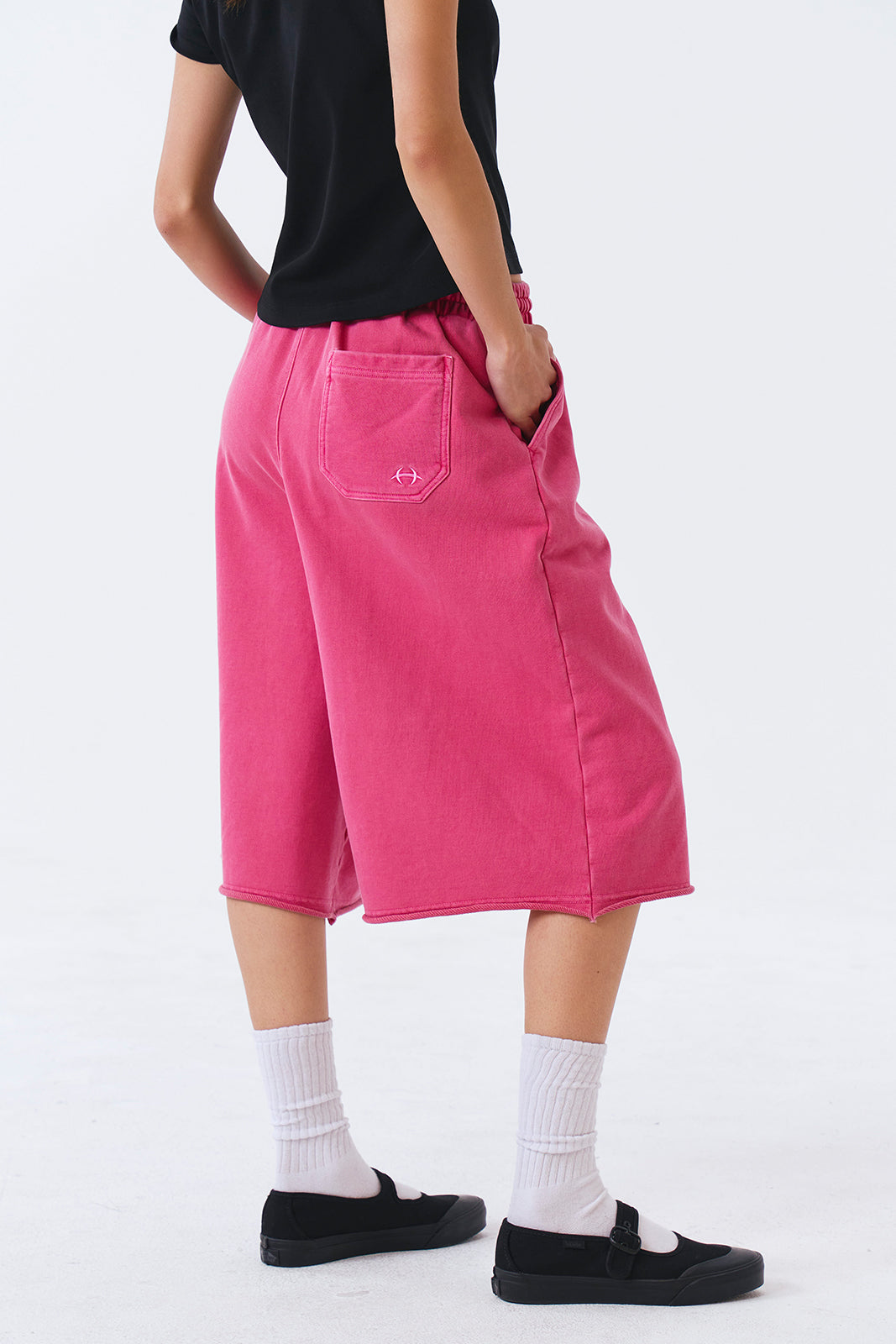 Women`s Pigment Cutting Bermuda Shorts