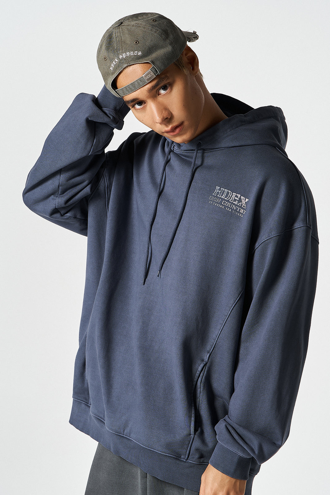 Core Small Logo Pigment Hoodie