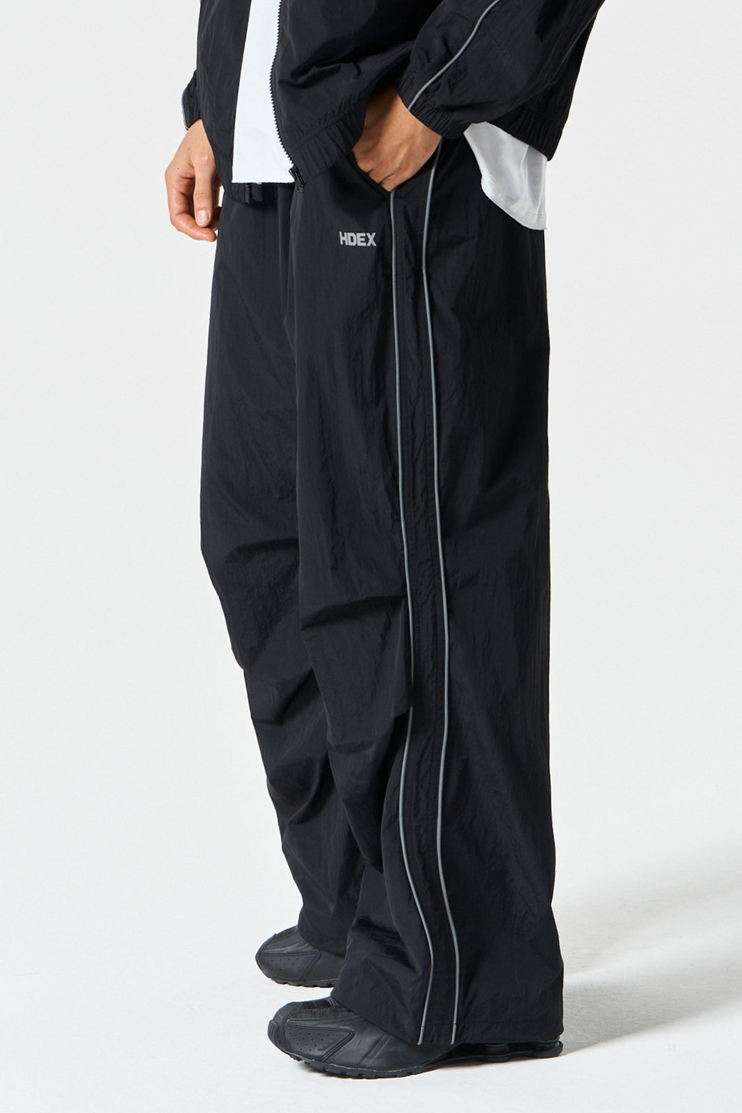 Piping Nylon Pants