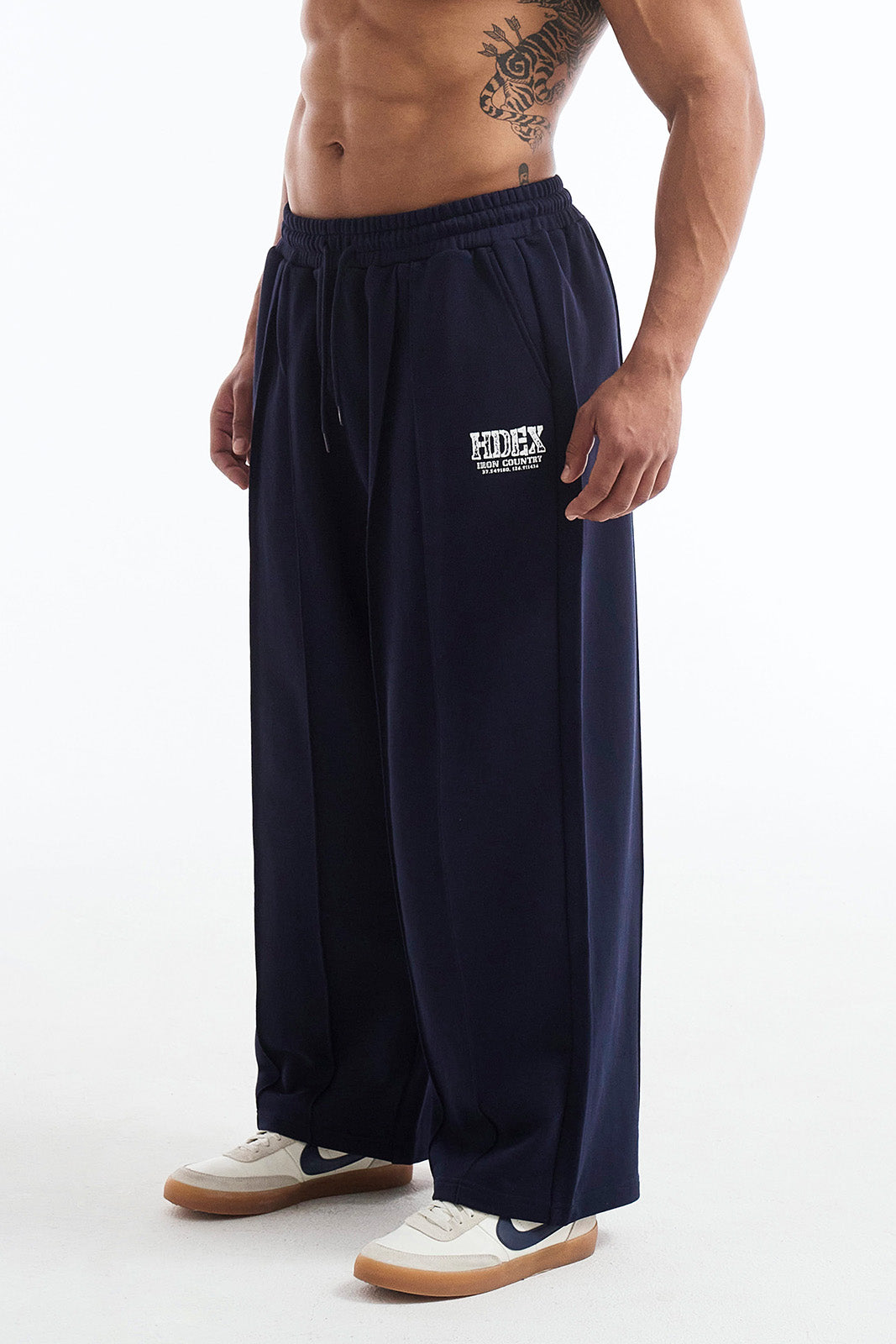 Core Deep Tuck Sweat Pants
