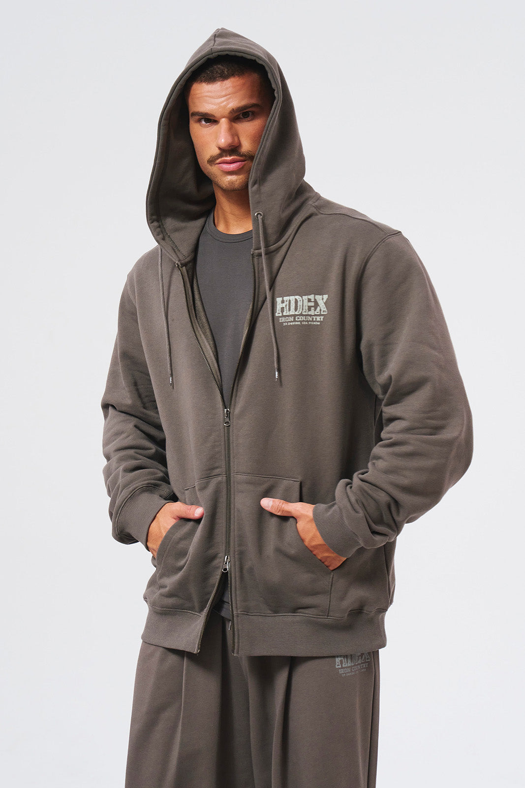 Core Back Logo Hoodie Zip-up