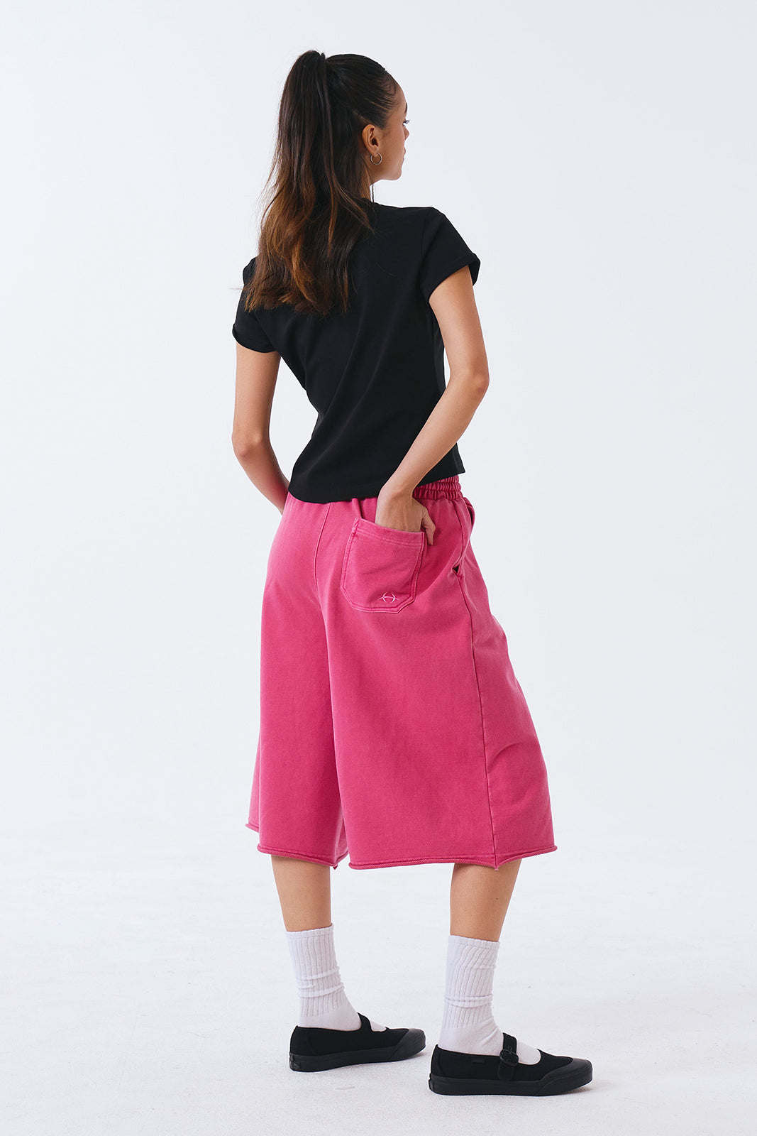 Women`s Pigment Cutting Bermuda Shorts