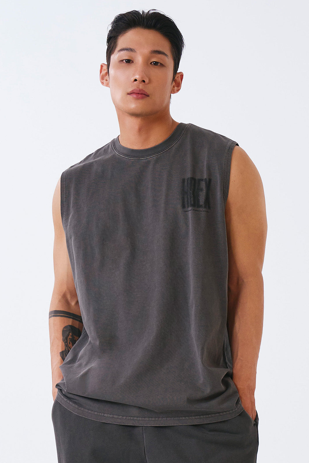 Crack Printed Pigment Sleeveless – HDEX Hong Kong