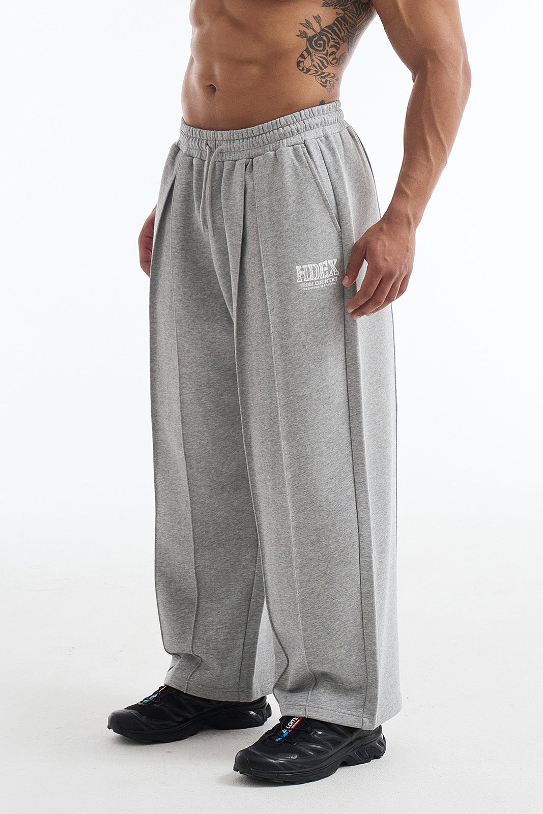 Core Deep Tuck Sweat Pants