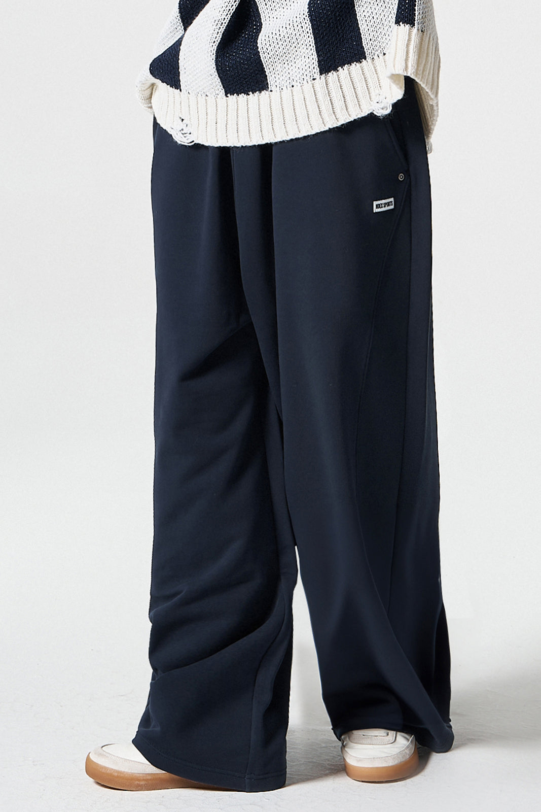 Curve Rivet Sweat pants