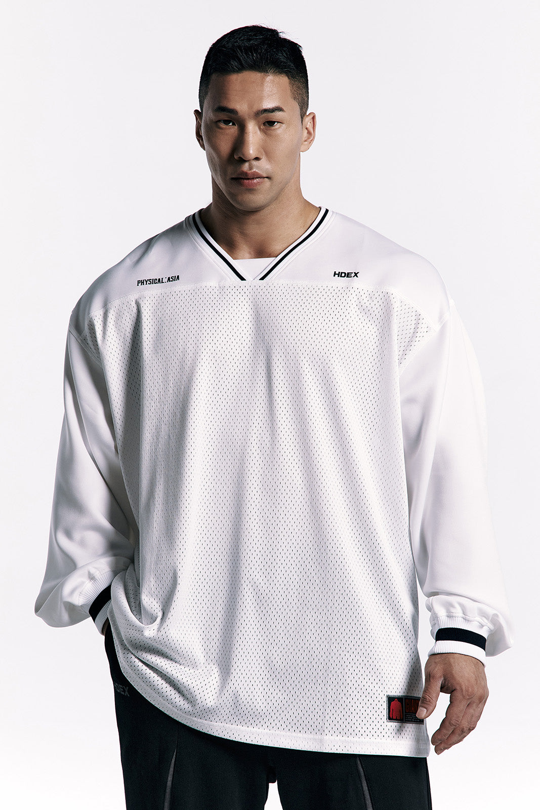 [HDEX X PHYSICAL: ASIA] Giant Fit Track Long Sleeve-White