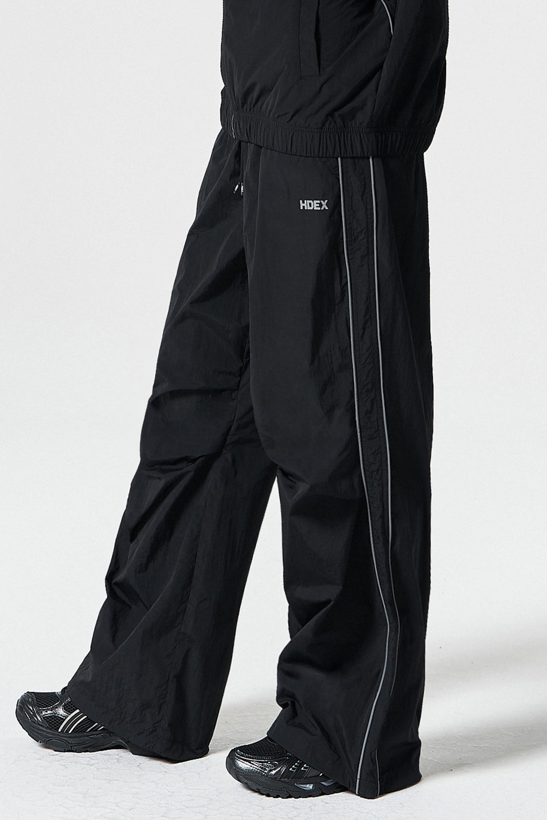 Piping Nylon Pants