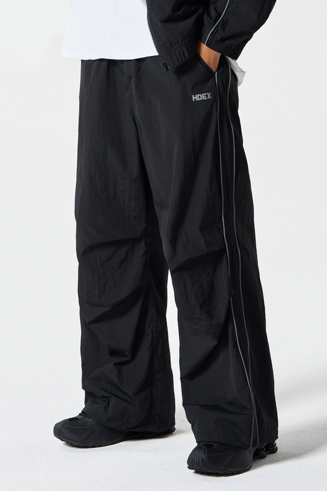 Piping Nylon Pants