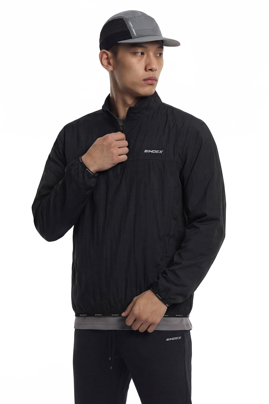 Assist Lightweight Packable Half Zip-Up