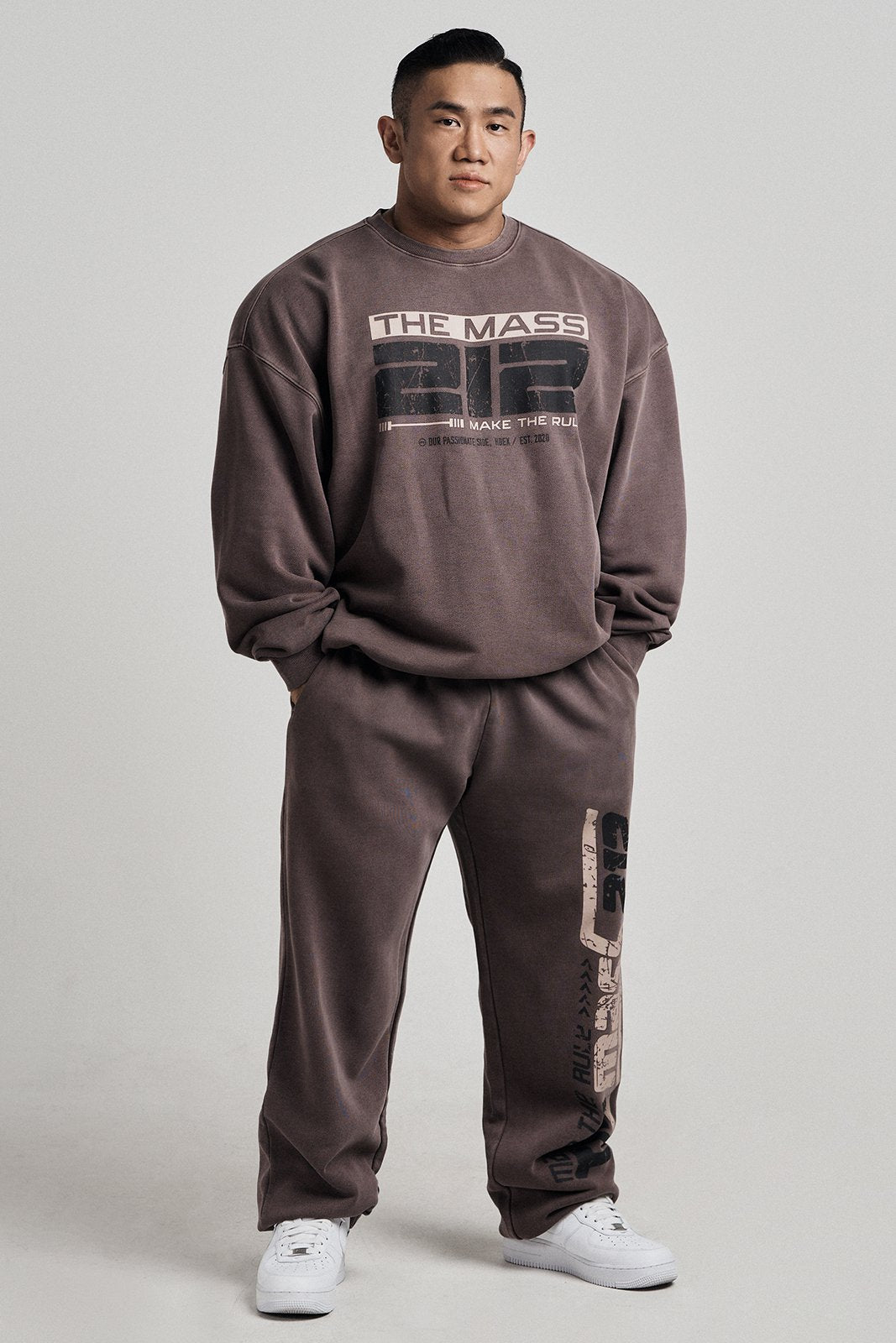 The Mass 212 Pigment Jogger Sweat Pants